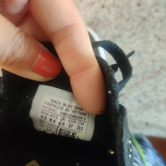 Converse Limited Edition Sneakers Size 6.5 - Picture 3 of 6